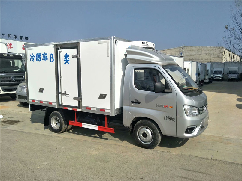 福田時代TM1后雙輪 3.1米冷藏車