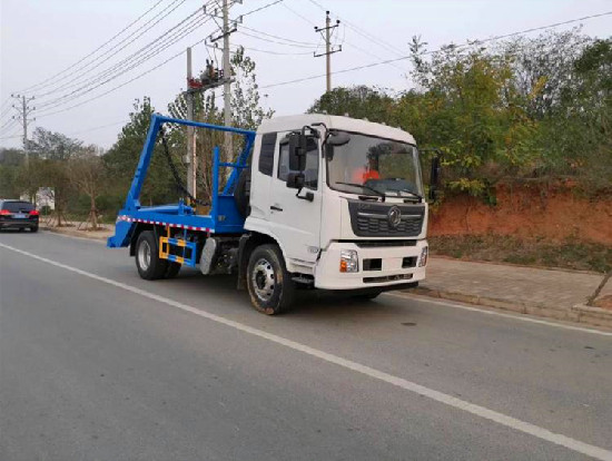 東風(fēng)天錦國(guó)六8~12方擺臂式垃圾車(chē)